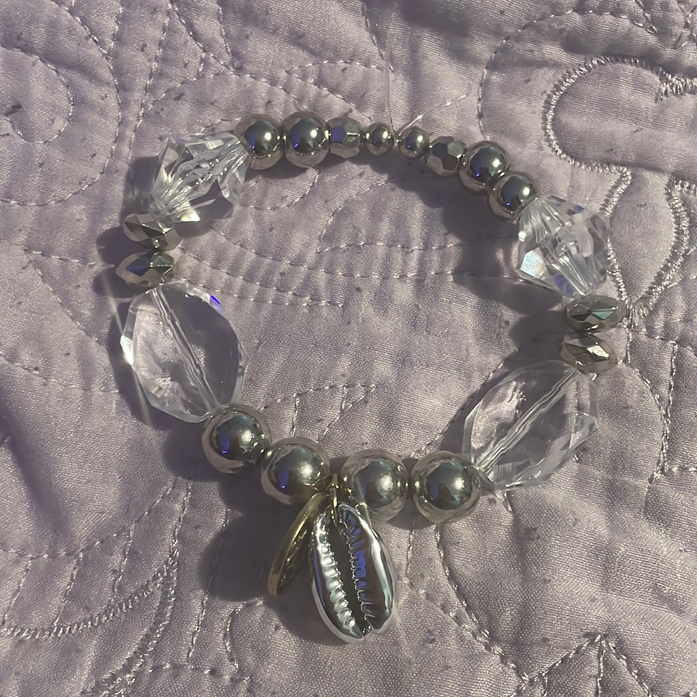 Handmade Beaded Silver Seashell and Virgo Sign Charmed Bracelet